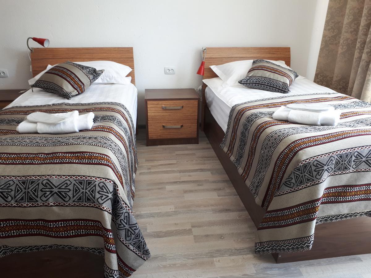 Lal Hotel Khorog ภายนอก รูปภาพ