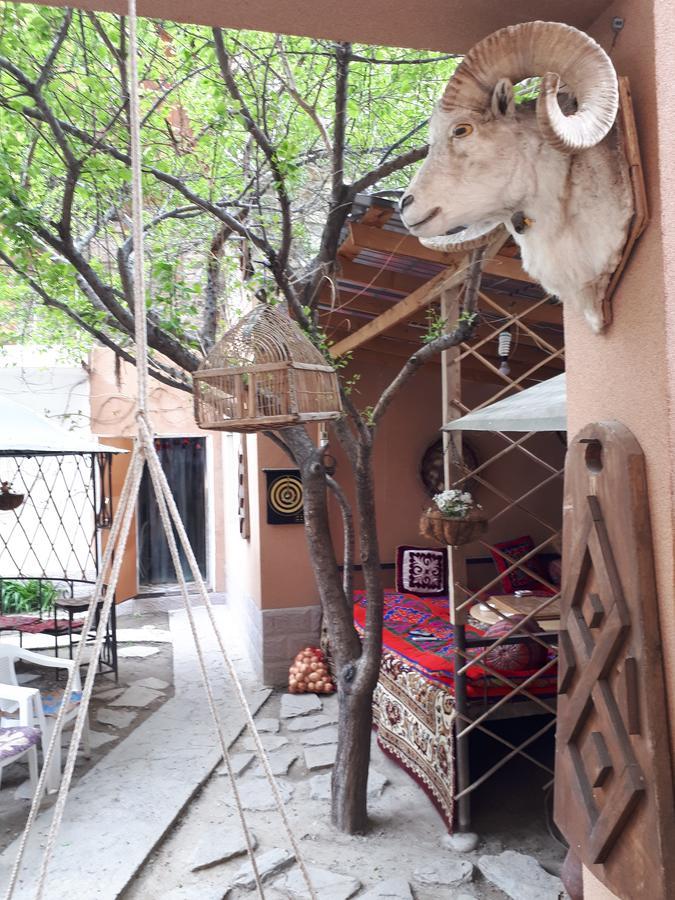 Lal Hotel Khorog ภายนอก รูปภาพ